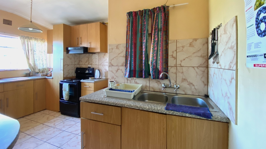 4 Bedroom Property for Sale in Laaiplek Western Cape